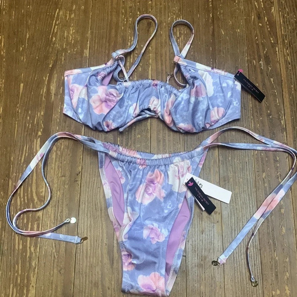 VICTORIA’S SECRET RUCHED FLORAL WICKED PUSH UP WITHOUT PADDING TOP & BOTTOM SET - Picture 4 of 6